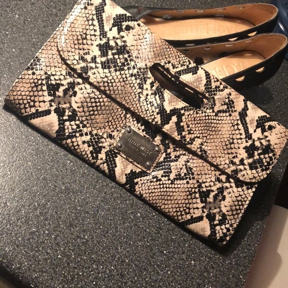 Snakeskin NineWest Clutch Purse/Bag - Picture 1 of 6
